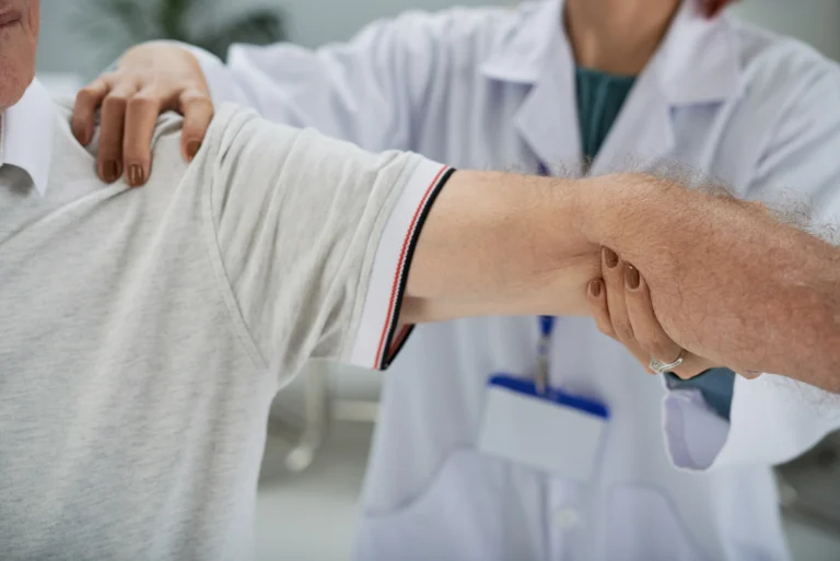 Physiotherapy for Frozen Shoulder – Effective Treatment for Long-Term Relief